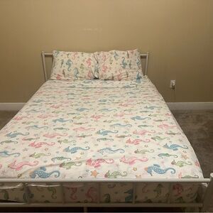 PBK- pottery, barn, kids sheets